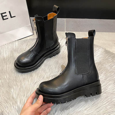 Naiste moodsad ökonahast saapad ees lukuga