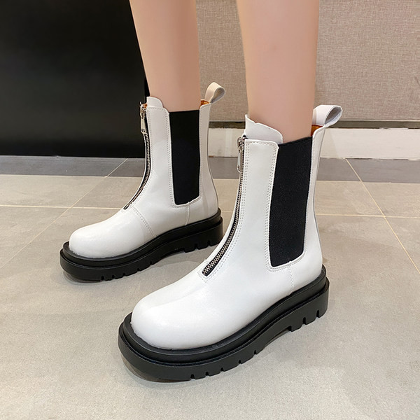 Naiste moodsad ökonahast saapad ees lukuga