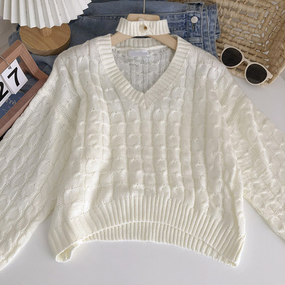 Επίκαιρο πουλόβερ με μακριά μανίκια και λαιμόκοψη spitz