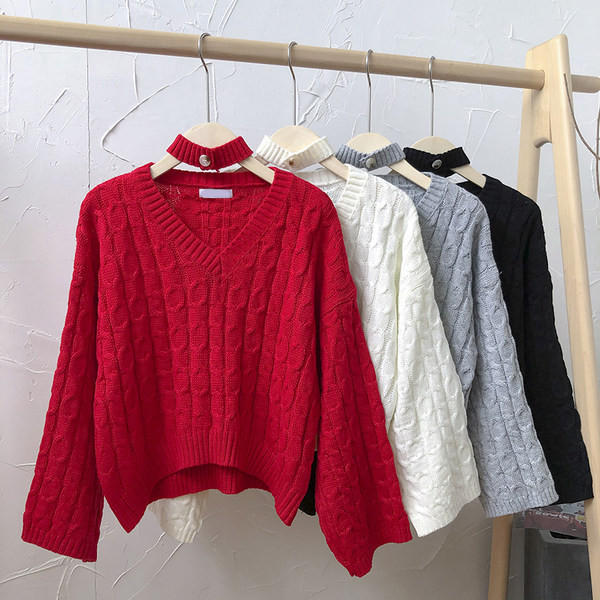 Επίκαιρο πουλόβερ με μακριά μανίκια και λαιμόκοψη spitz