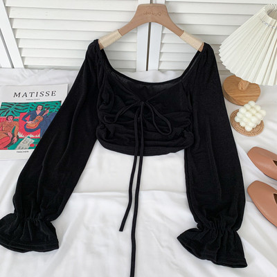 Új modell rövid női blúz kerek nyakkivágással és hosszú ujjal