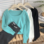 Naiste ruudukujulise kaelusega kampsun