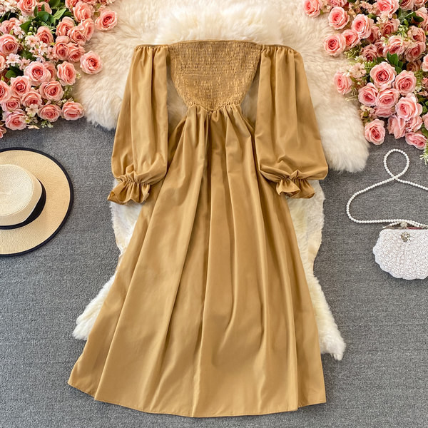 Ženska moderna haljina s elastičnim strukom i golim ramenima