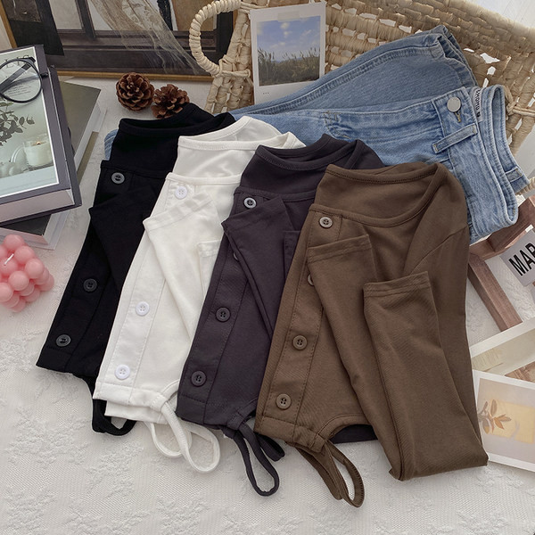 Alkalmi női blúz gombokkal