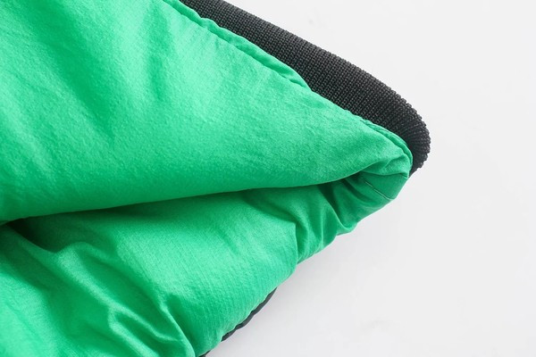 Őszi-téli rövid mellény cipzárral