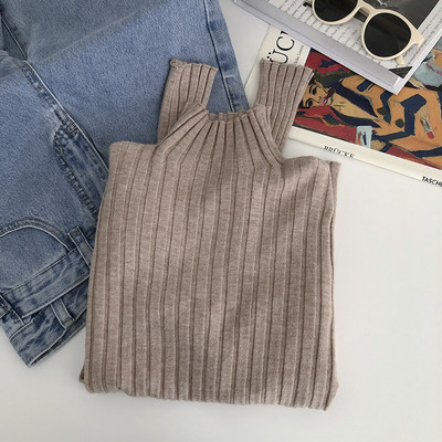 Pulover de dama cu guler inalt si maneci lungi