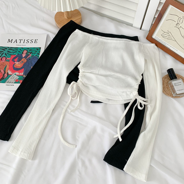 Csónakos nyakkivágású, hosszú ujjú női blúz - sima modell