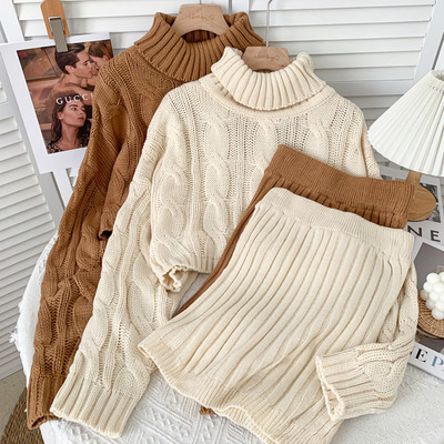 Нов модел дамски плетен комплект от две части пуловер и пола