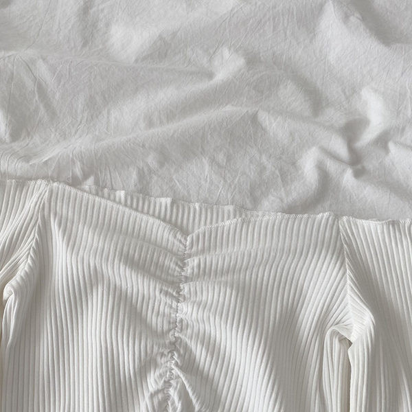 Modern női blúz csupasz váll - három színben