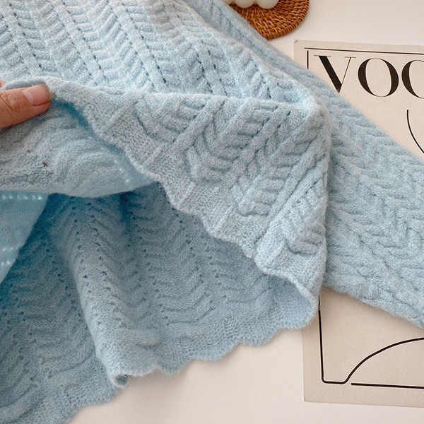 Πλεκτό γυναικείο πουλόβερ με στρογγυλή λαιμόκοψη σε διάφορα χρώματα