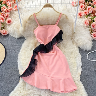 Moderna ženska haljina na tanke naramenice - asimetrični model