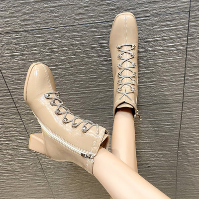 Stiilsed kõrge 7 cm kontsa ja paeltega naiste saapad