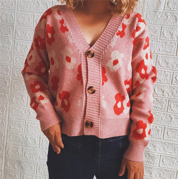 Női kardigán virágmintával és gombokkal