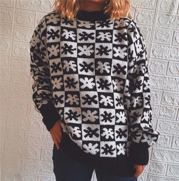 Γυναικείο πουλόβερ φαρδύ μοντέλο σε ασπρόμαυρο