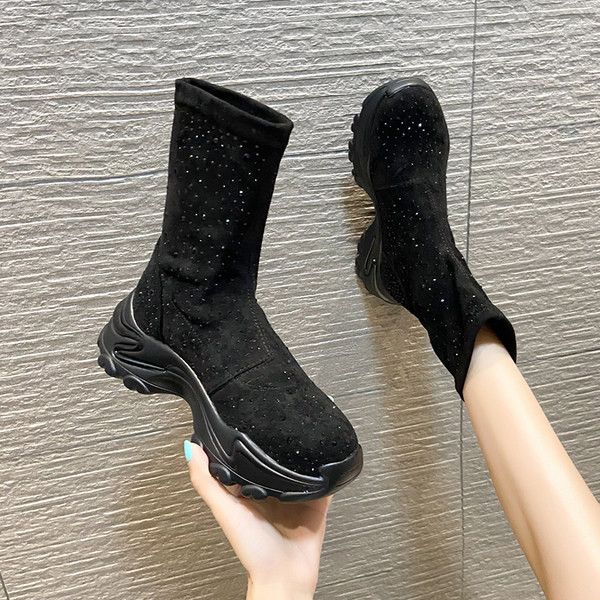 Modern női csizma eco velúr díszkövekkel