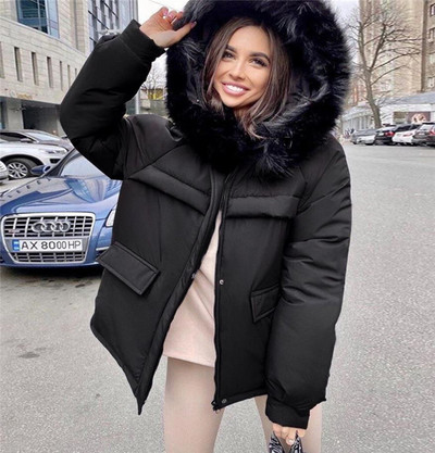 Ženska kratka zimska jakna s kapuljačom i puhom