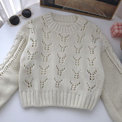 Modern pulóver kerek nyakkivágással