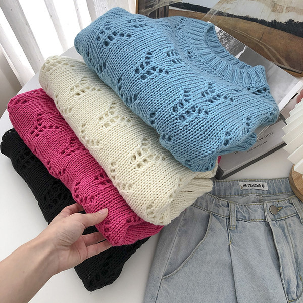 Modern pulóver kerek nyakkivágással