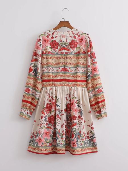 Kaasaegne naiste kleit spits kaelusega ja lillemustriga