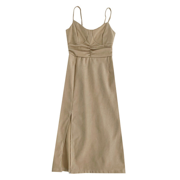 Modern női ruha vékony pántokkal, több színben hasítékkal