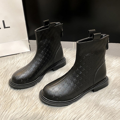 Naiste ökonahast saapad, lameda tallaga tavaline mudel