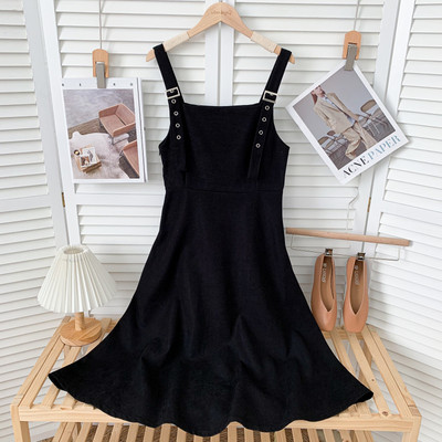 Modern női szabású ruha állítható pántokkal