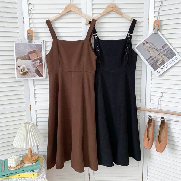 Modern női szabású ruha állítható pántokkal