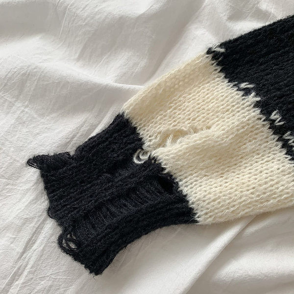 Női téli pulóver ovális nyakkivágással