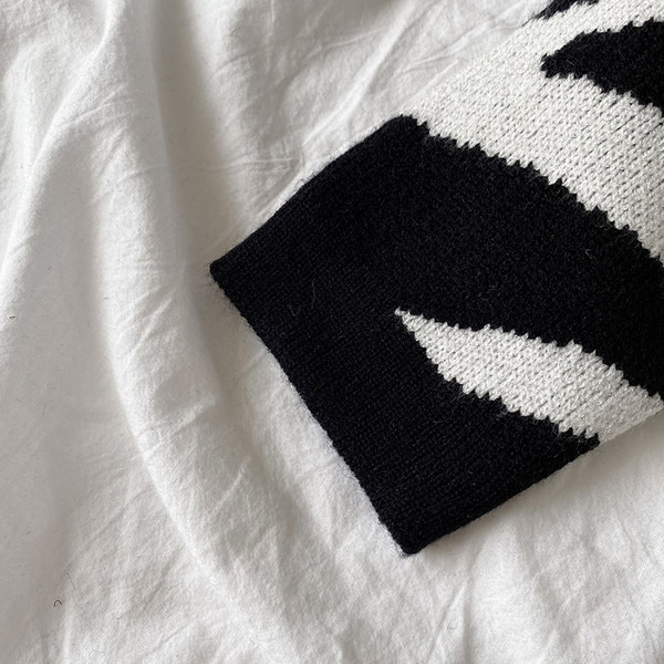 Új modell rövid, gombos női kardigán