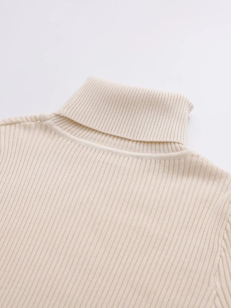 Testhezálló kordbársony ruha pólógallérral