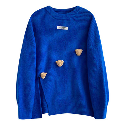 Széles női pulóver 3D elemekkel