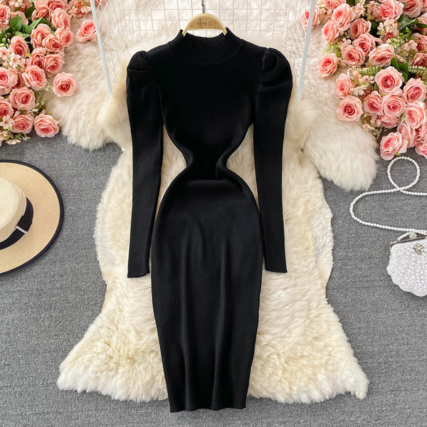 Női testhezálló ruha, hosszú ujjal