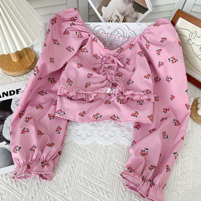 Új modell női blúz spitz nyakkivágással és virágmintával