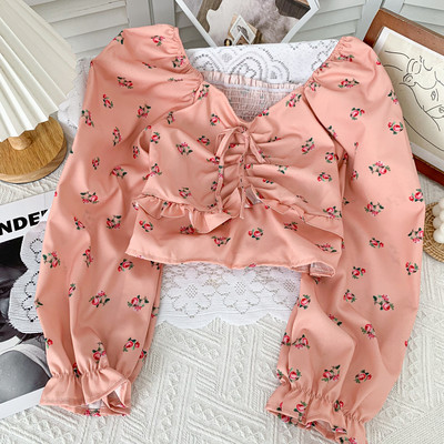 Új modell női blúz spitz nyakkivágással és virágmintával