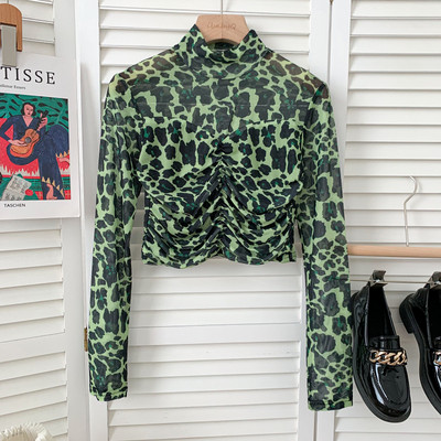 Moderna ženska kratka bluza s niskom kragnom