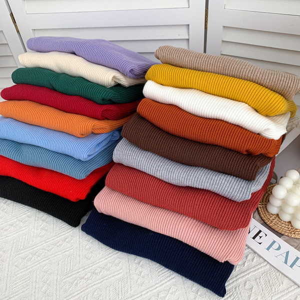 Női blúz alacsony gallérral, hosszú ujjú több színben