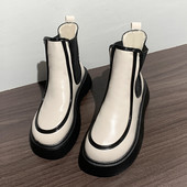 Brit stílusú női csizma új modellje ökobőrből