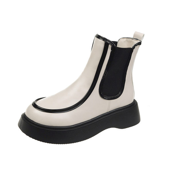 Brit stílusú női csizma új modellje ökobőrből