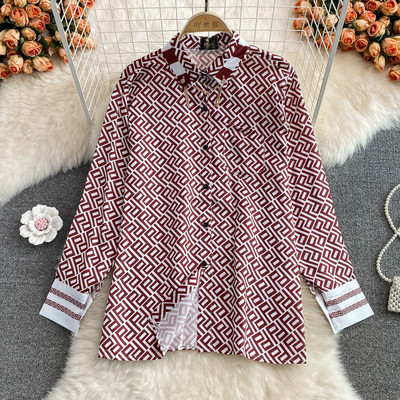 Ženska košulja na gumbe i klasičnu kragnu u četiri boje