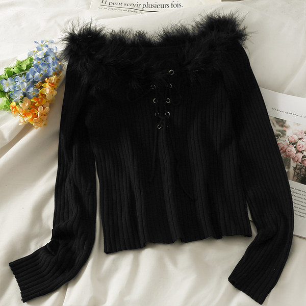 Női blúz pehelyvel és nyakkendővel