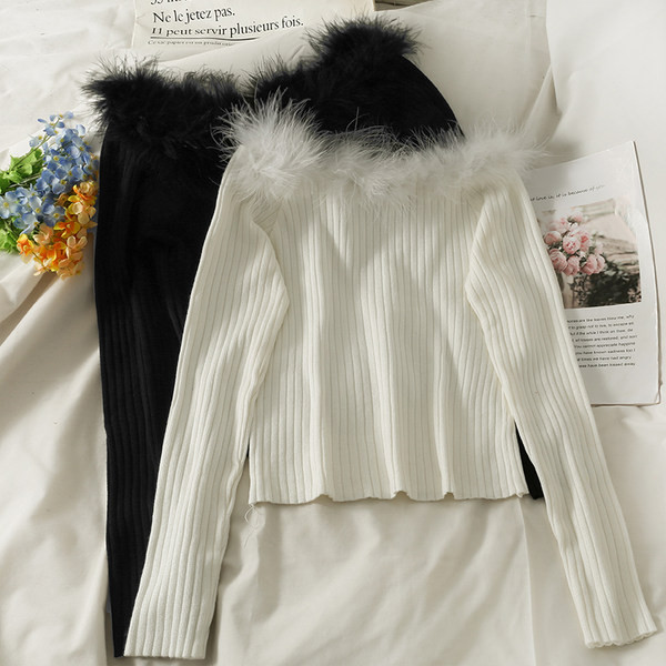 Női blúz pehelyvel és nyakkendővel