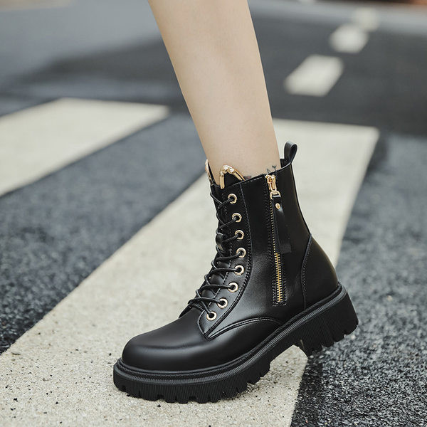 Női csizma fűzős és cipzáros brit stílusú