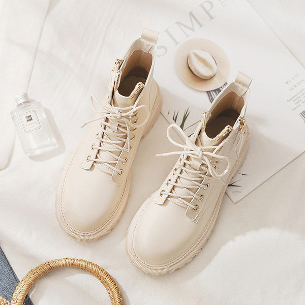 Női csizma fűzős és cipzáros brit stílusú