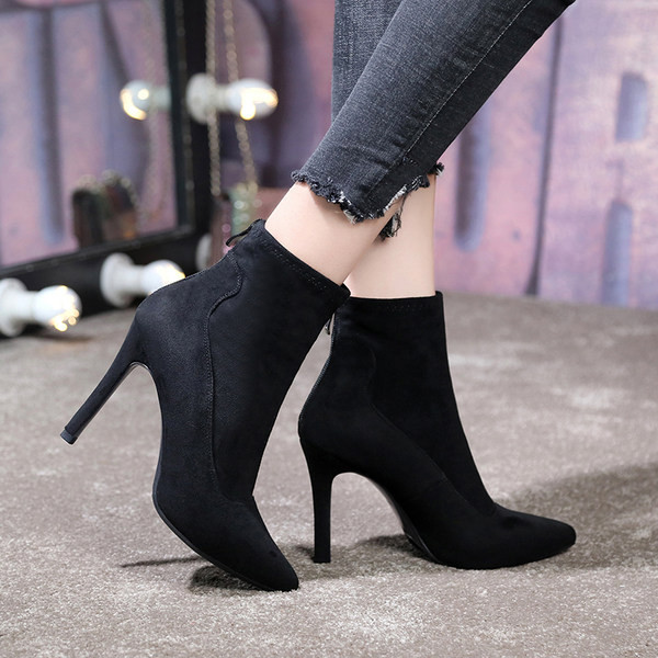 Elegantne ženske čizme od čistog antilopa