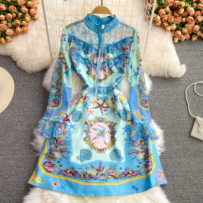 Modern női ruha színes kék mintával