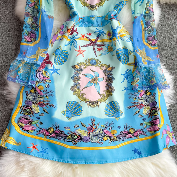 Modern női ruha színes kék mintával