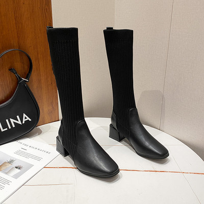 Stiilsed naiste saapad tavaline kontsaga mudel