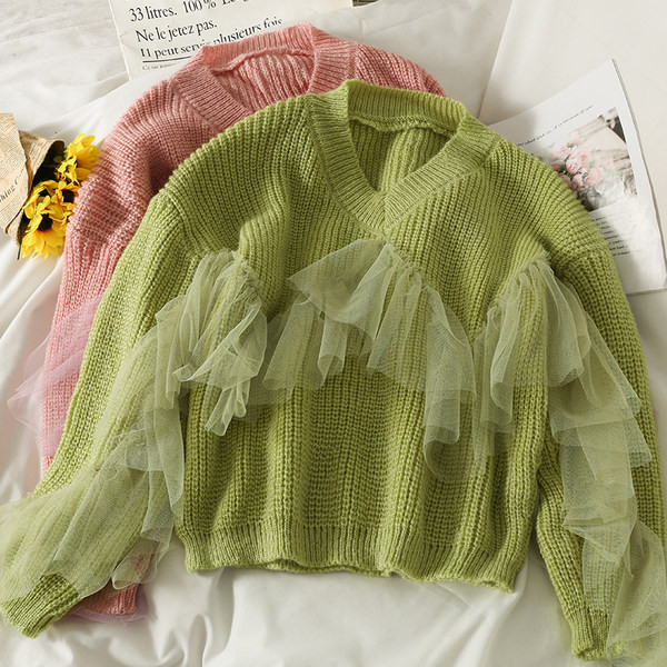 Női pulóver spitz nyakkivágással és hosszú ujjal