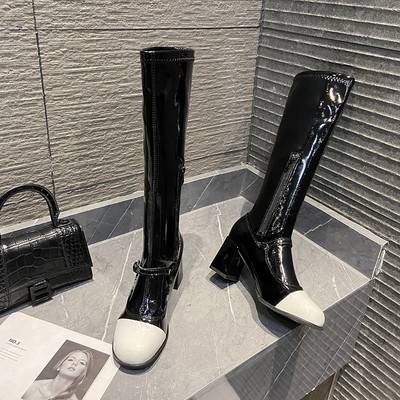 Modern női csizma eko bőrből, magas 7 cm-es sarokkal