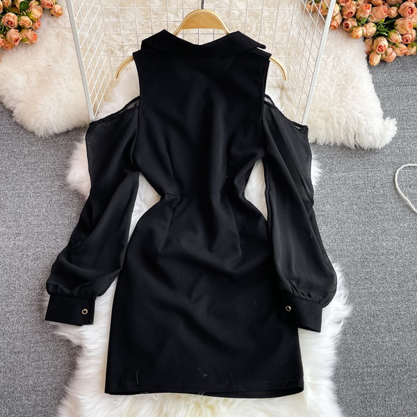 Modern női ruha csupasz vállakkal és spitz nyakkivágással